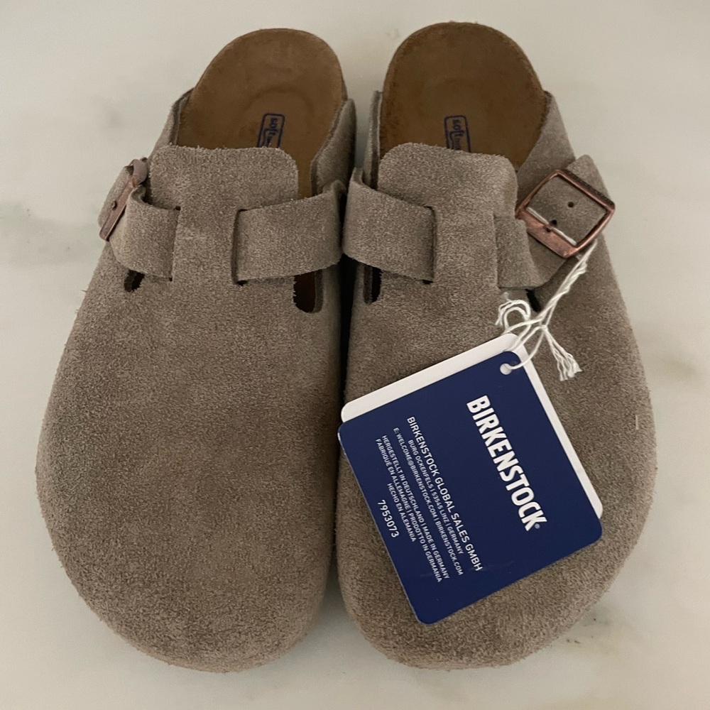 NWT Birkenstock Boston clog, Suede Taupe